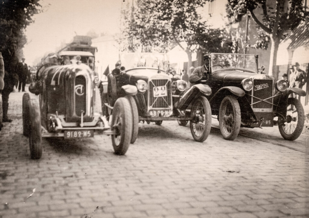 1925 09 27 Départ de Saint Antoine Rallye MCM